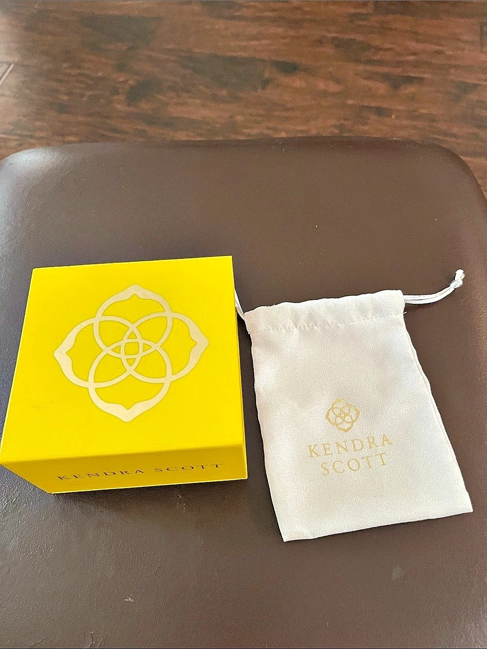 Kendra Scott Signature Yellow Jewelry Gift Box and Dust Pouch Set